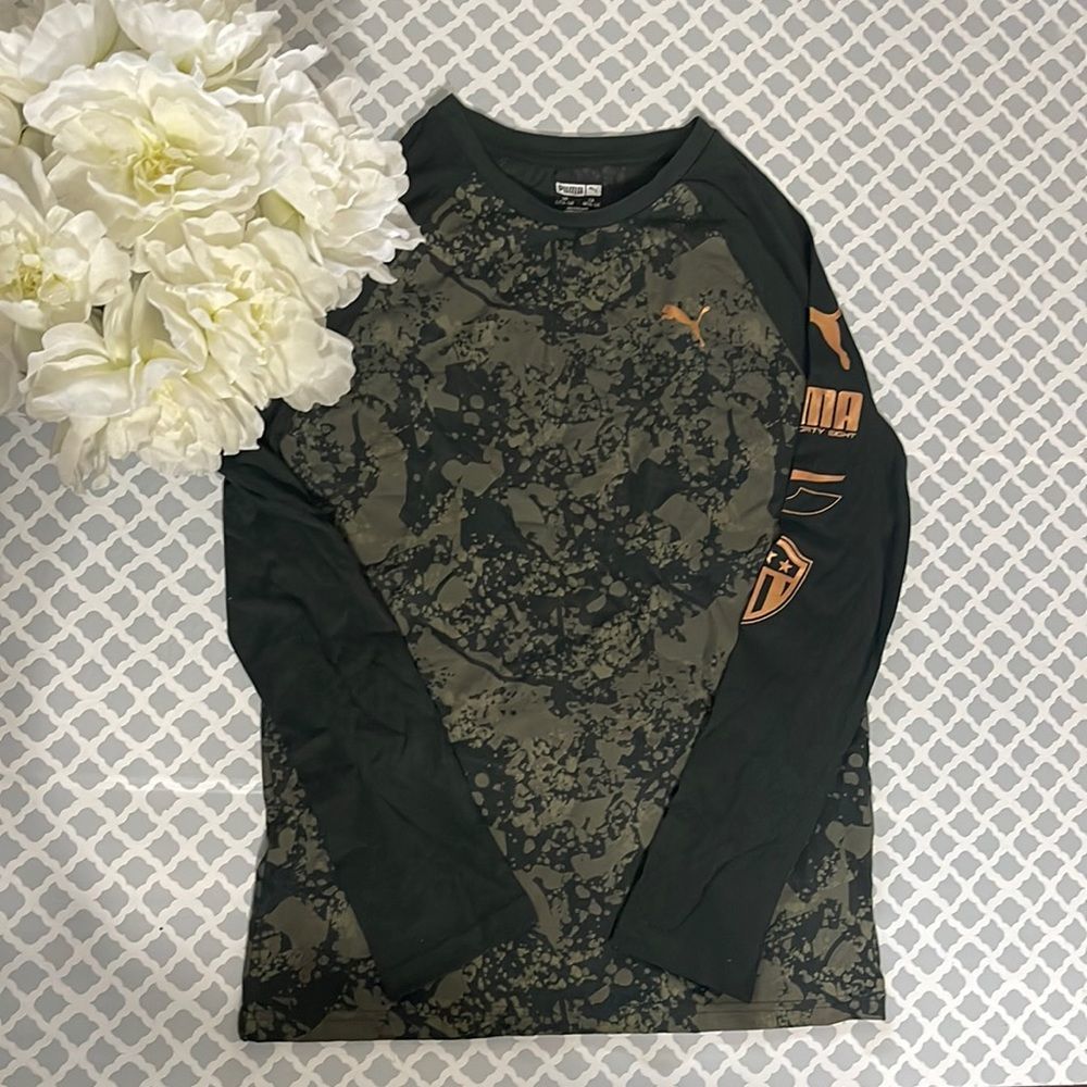 NWOT Boy’s Puma Long Sleeve T-Shirt Size Large (14-16) black gray
